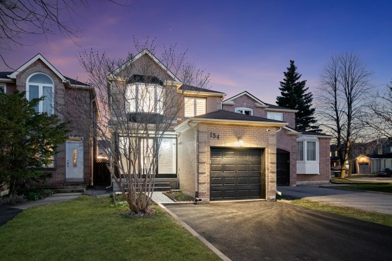 134 Gailcrest Circle, Thornhill, ON