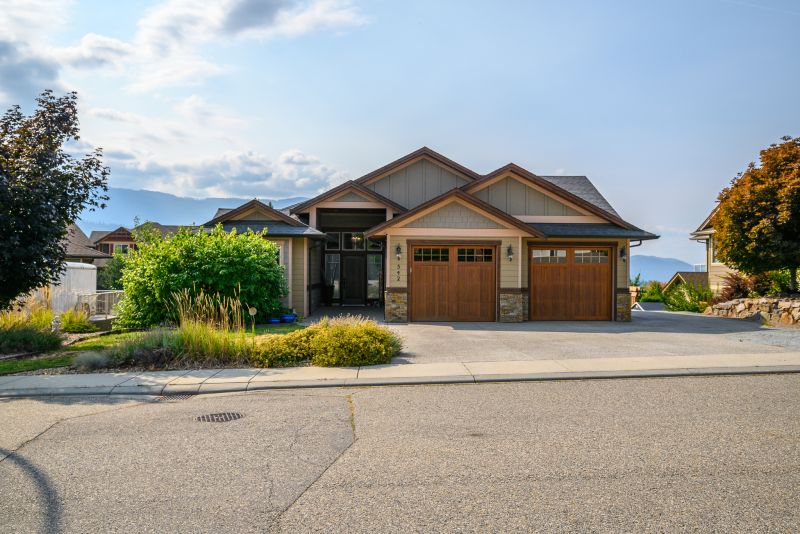 542 Mount Tanner Place, Coldstream, BC