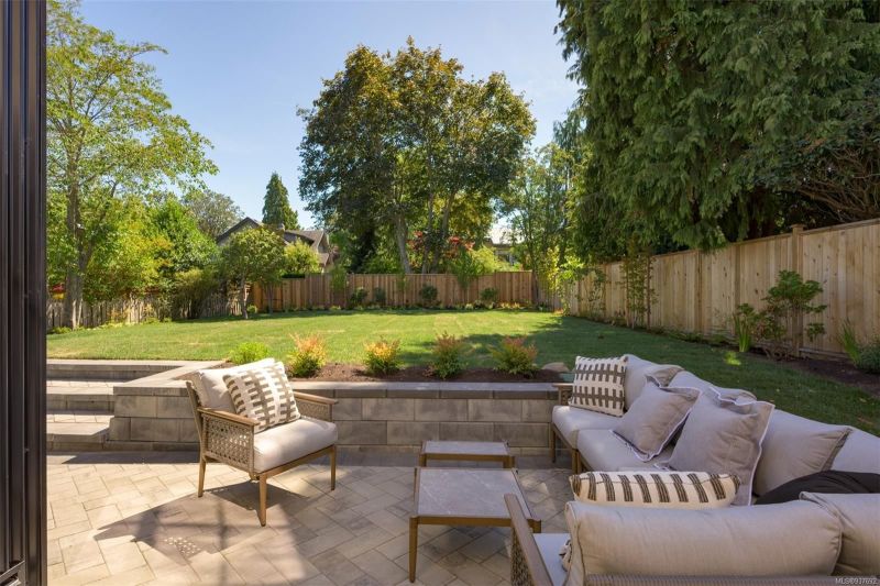 2651 Anscomb Place, Victoria, BC