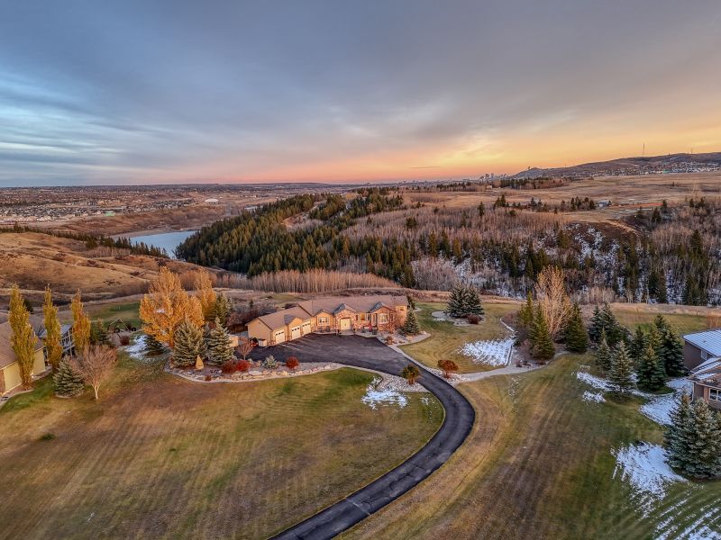 27 Corral View, Calgary, AB