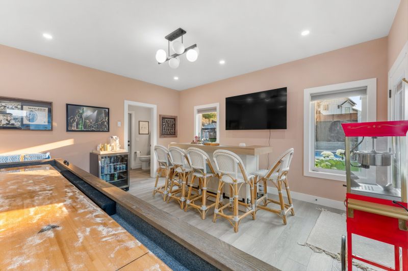 415 Hawk Hill Drive, Kelowna, BC