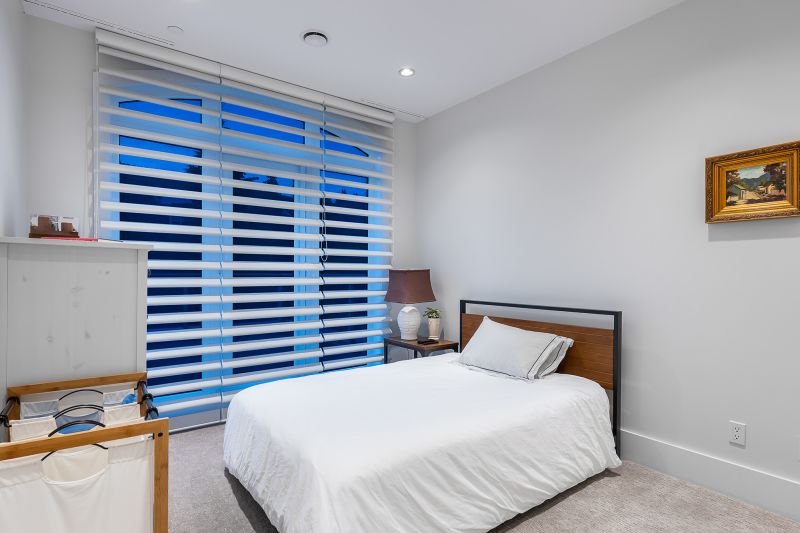 2130 Kings Avenue, West Vancouver, BC