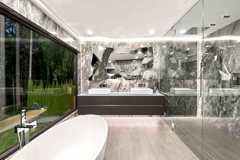4577 Capilano Road, North Vancouver, BC, Canada, North Vancouver, BC
