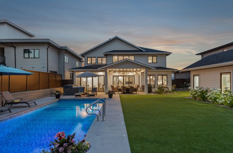 415 Hawk Hill Drive, Kelowna, BC