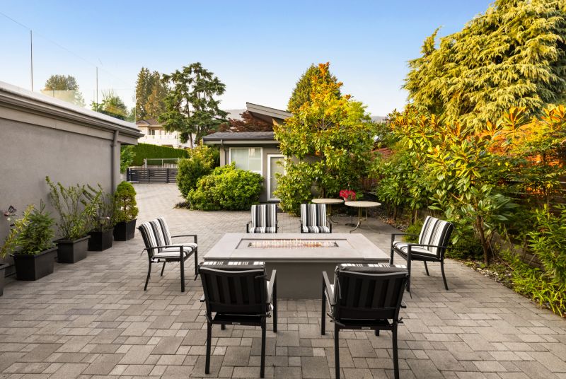 2449 Kings Avenue, West Vancouver, BC