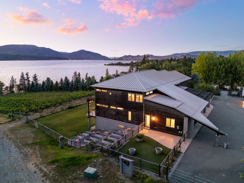 4840 Lakeshore Road, Kelowna, BC