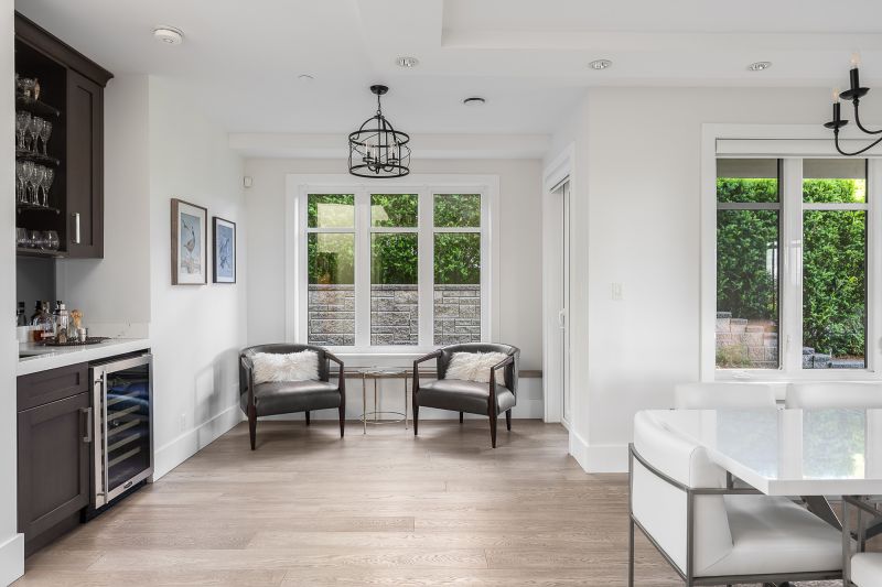 2130 Kings Avenue, West Vancouver, BC