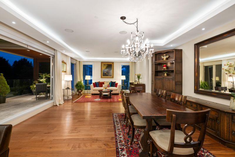 2449 Kings Avenue, West Vancouver, BC