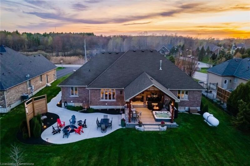1068 Westover Road, Hamilton, ON