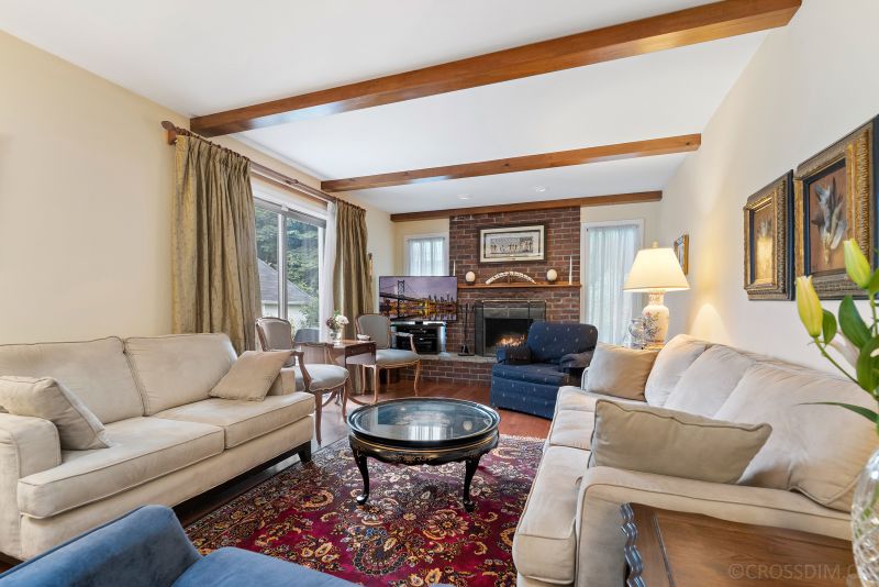 31 Hillhurst Blvd, Toronto, ON
