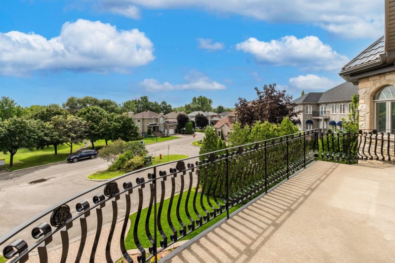3911 Rue du Vicomte, Laval, QC