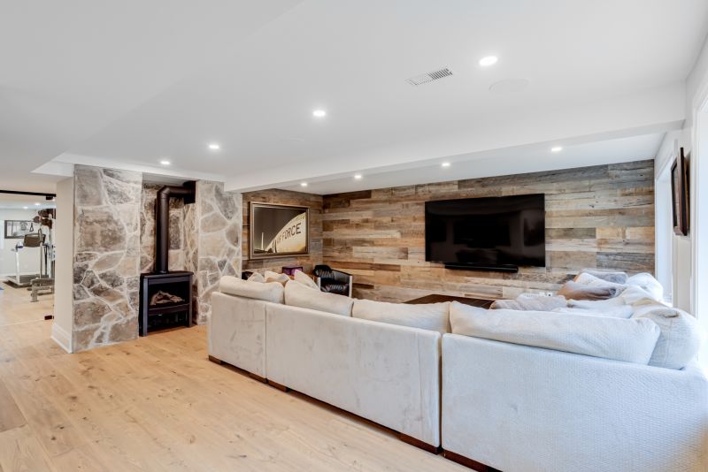 18 Elder Crescent, Hamilton, ON