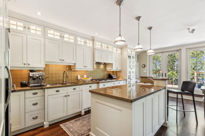 39 Acacia Road, Toronto, ON