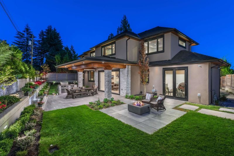 960 Beaumont Drive, North Vancouver, BC