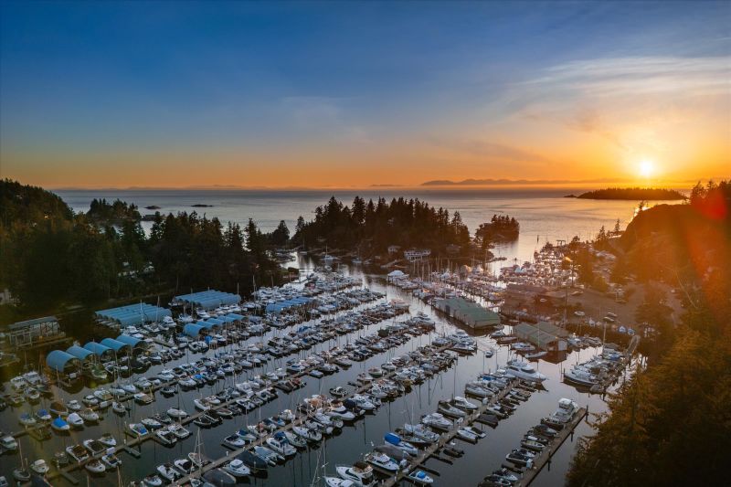 5797 Marine Drive, West Vancouver, BC