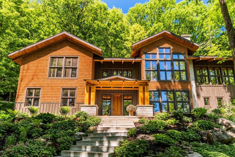 10 Rue du Mont-Aki, Bromont, QC
