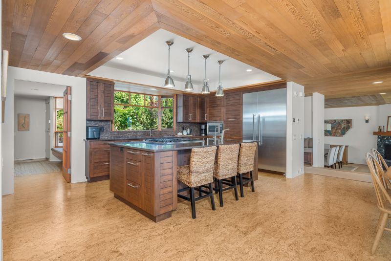 15830 Whiskey Cove Road, Lake Country, BC
