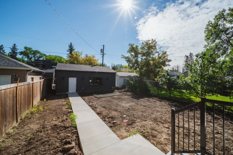 10219 147 St NW, Edmonton, AB