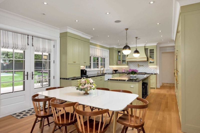 31 Sandringham Drive, Toronto, ON