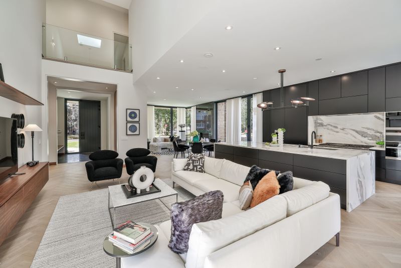79 Brentcliffe Rd, East York, ON