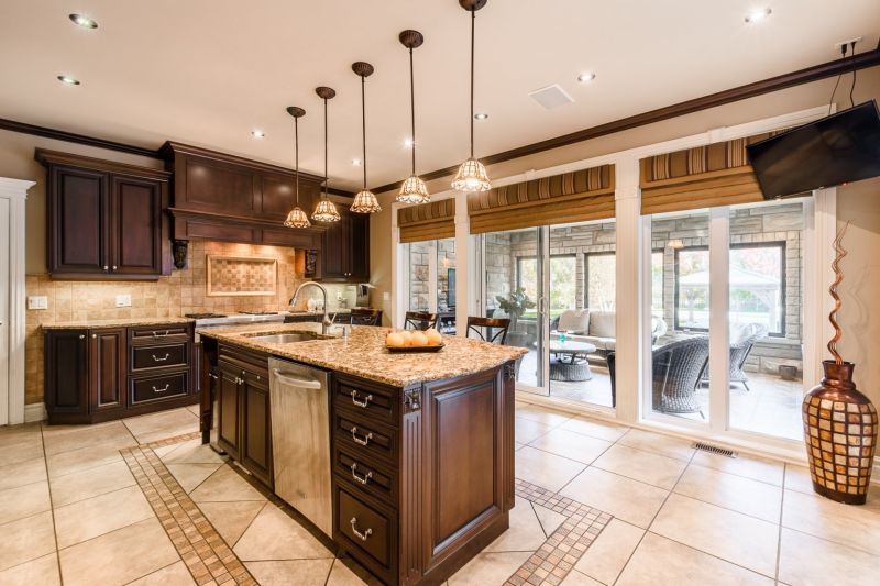 703 Rue des Chataigniers, Boucherville, QC