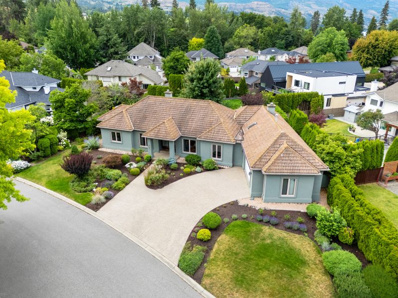 463 Carona Crescent, Kelowna, BC