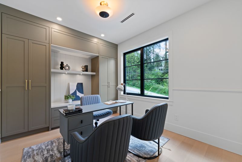 986 Seaforth Way, Port Moody, BC