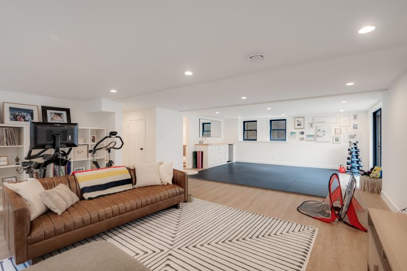 1248 Hewlett Place, Victoria, BC