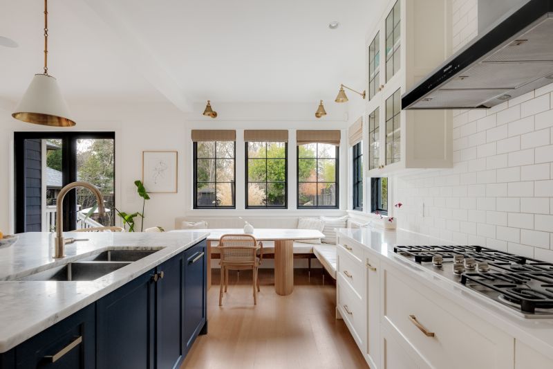1248 Hewlett Place, Victoria, BC