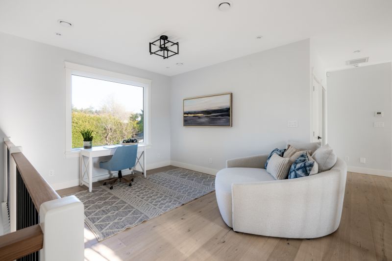 3880 Cadboro Bay Rd, Victoria, BC