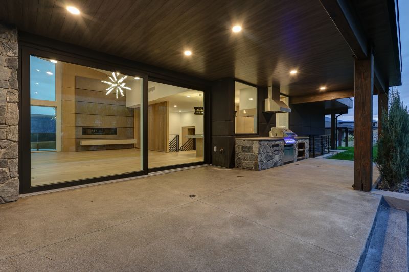 9857 Beacon Hill Drive, Lake Country, BC