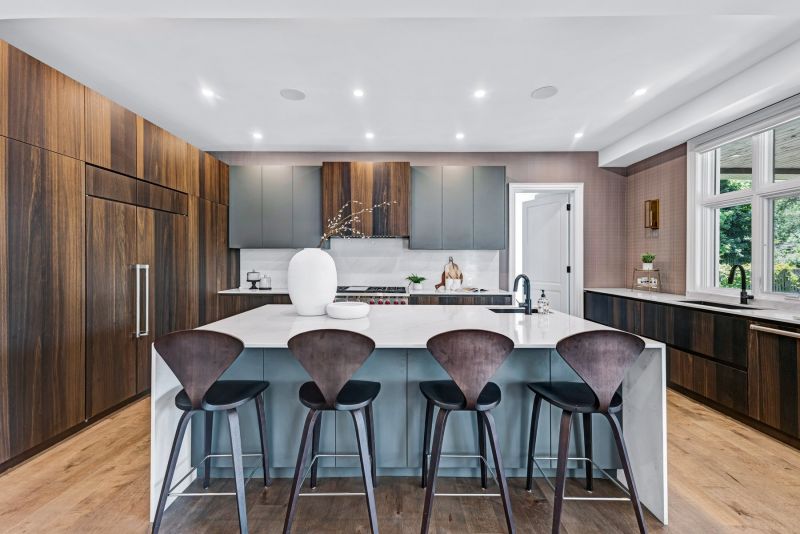 714 Atoka Drive, Mississauga, ON
