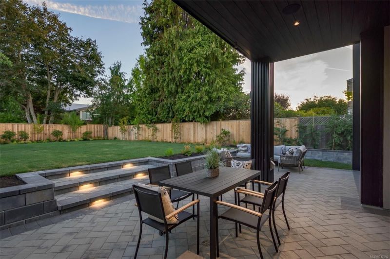2651 Anscomb Place, Victoria, BC