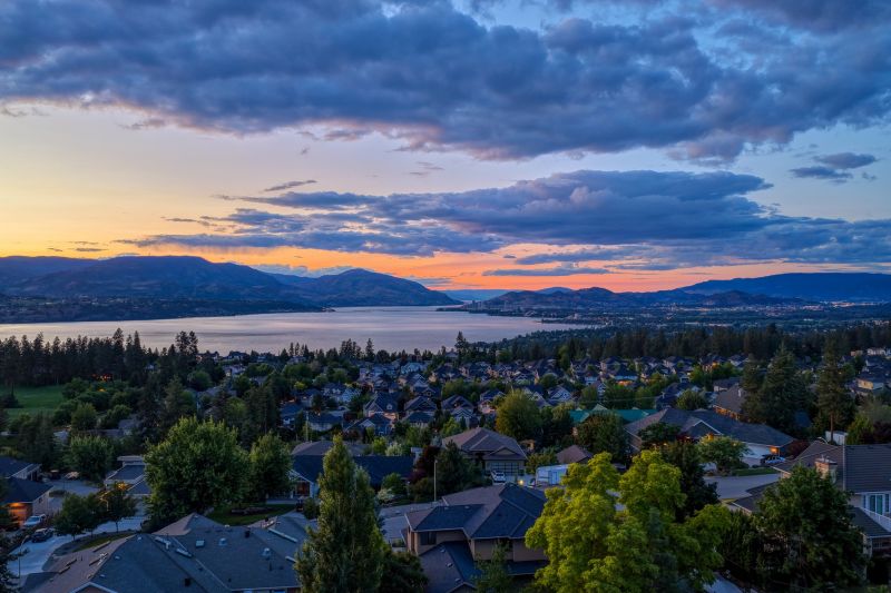 449 Swan Drive, Kelowna, BC