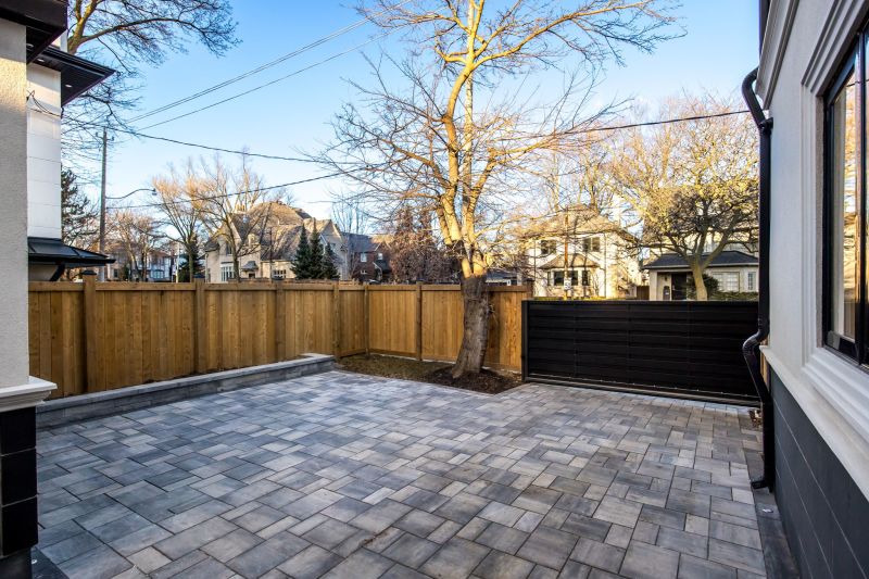 1352 Mount Pleasant Road, Toronto, ON, Canada, Toronto, ON