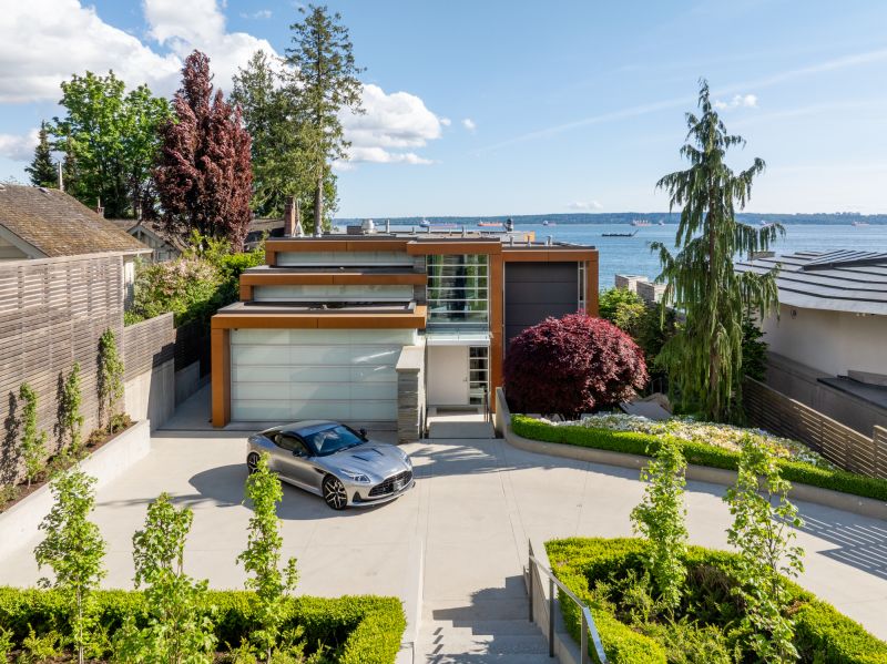 2612 Bellevue Avenue, West Vancouver, BC
