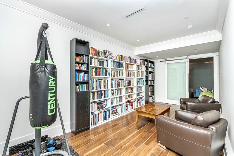 6455 Pitt Street, West Vancouver, BC, Canada, West Vancouver, BC