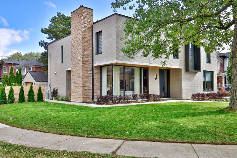 79 Brentcliffe Rd, East York, ON
