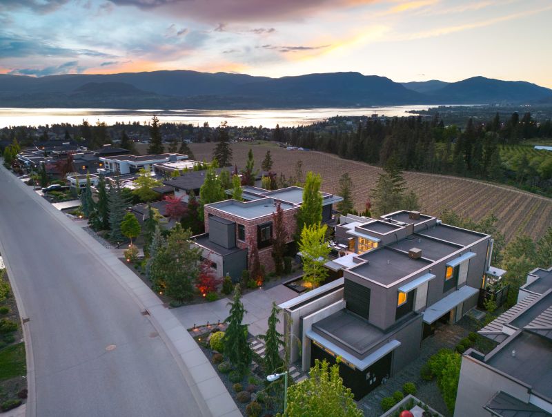 1076 Westpoint Drive, Kelowna, BC