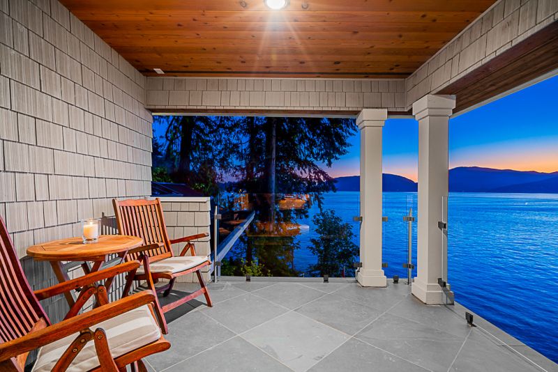 8035 Pasco Road, West Vancouver, BC