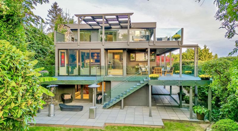 875 Aubeneau Crescent, West Vancouver, BC