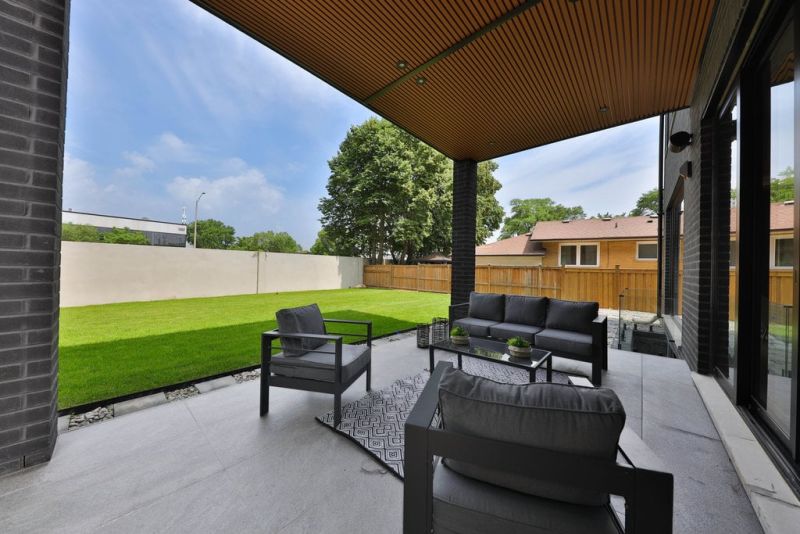 1349 Melton Drive, Mississauga, ON