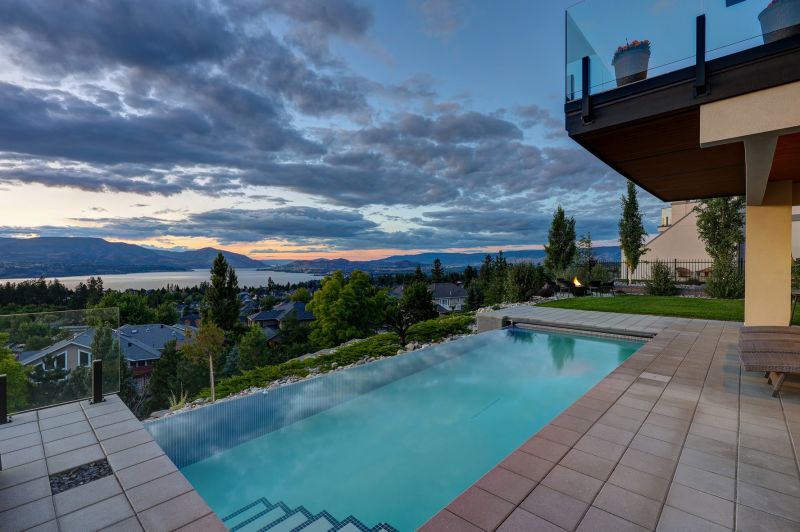 449 Swan Drive, Kelowna, BC