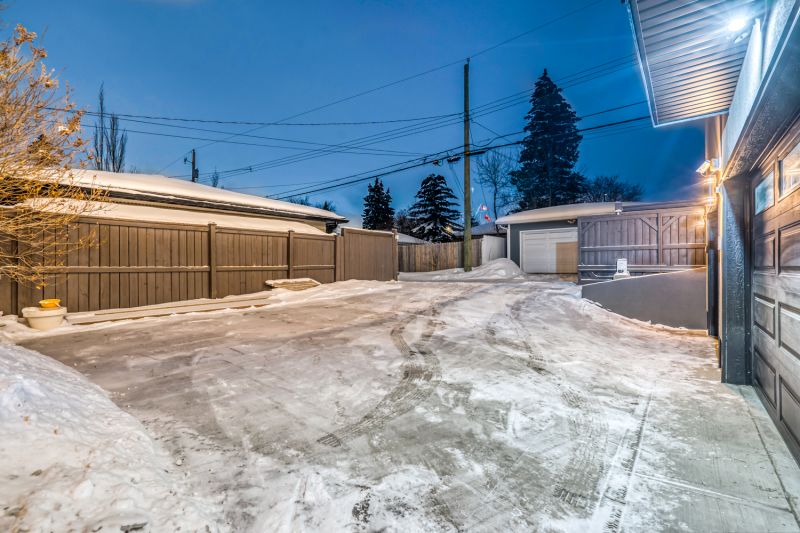 1736 24 Street SW, Calgary, AB