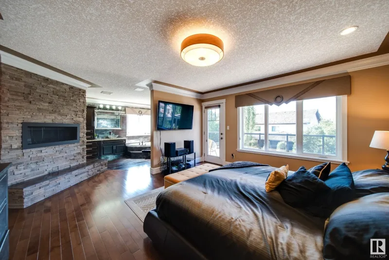5537 Mcluhan Bluff Northwest, Edmonton, Alberta, Canada, Edmonton, AB