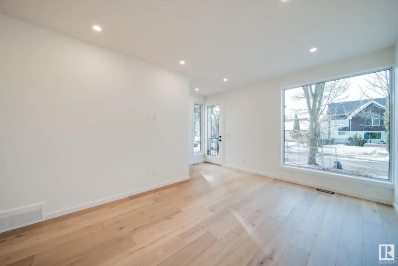 7709 79 Avenue Northwest, Edmonton, AB