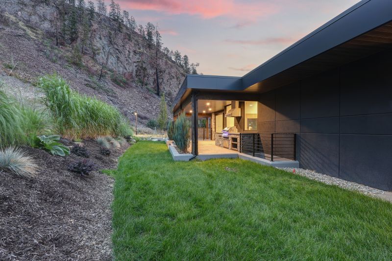 9857 Beacon Hill Drive, Lake Country, BC