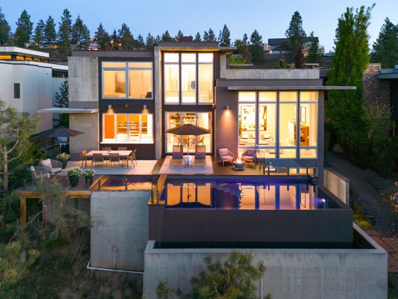 1076 Westpoint Drive, Kelowna, BC