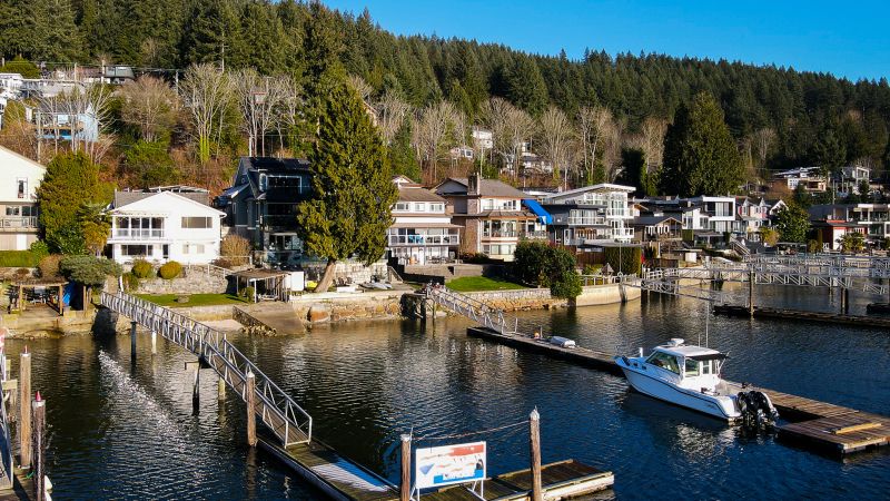 952 Alderside Road, Port Moody, BC