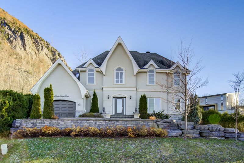 , Mont-Saint-Hilaire, QC